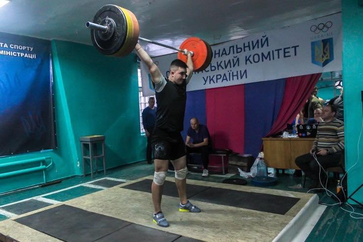 Вітаємо Дмитра Бурку з перемогою на обласному Чемпіонаті з важкої атлетики