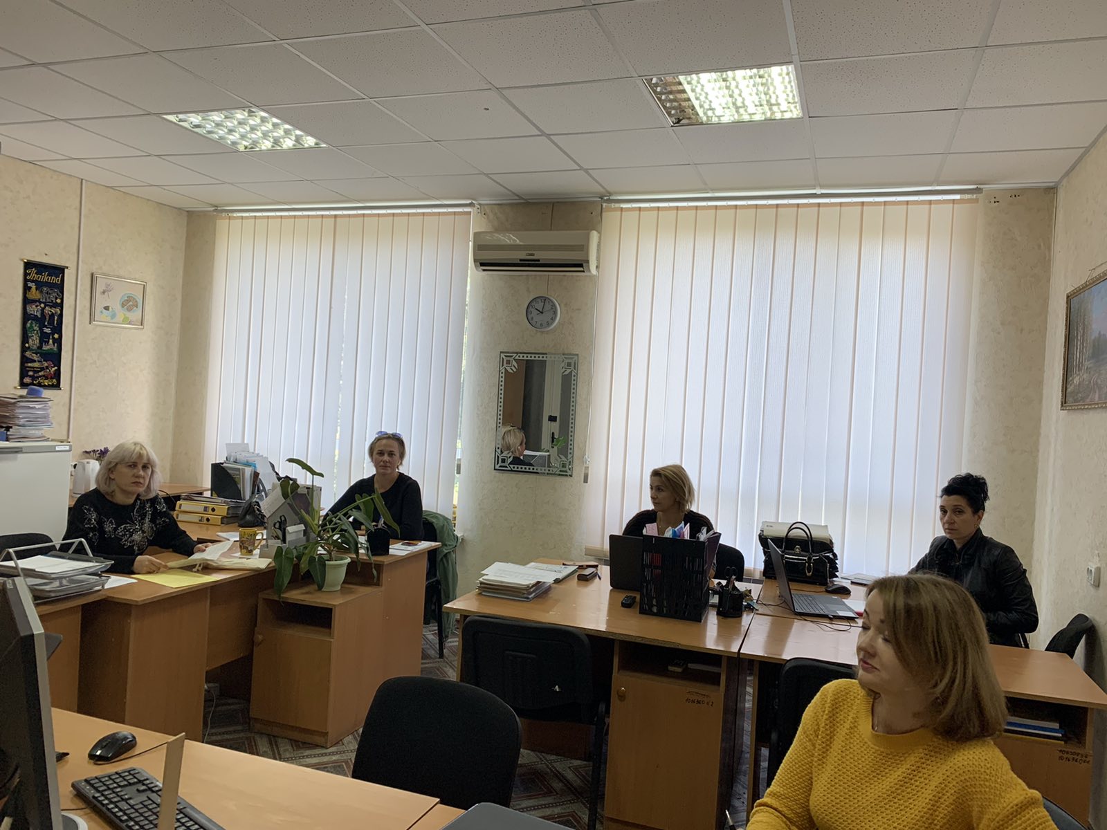 КРУГЛИЙ СТІЛ «СТЕЙКХОЛДЕРИ В ОСВІТНЬОМУ ПРОЦЕСІ»
