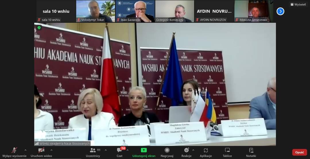 Участь у циклічних міжнародних дебатах в галузі освіти та наукових інновацій