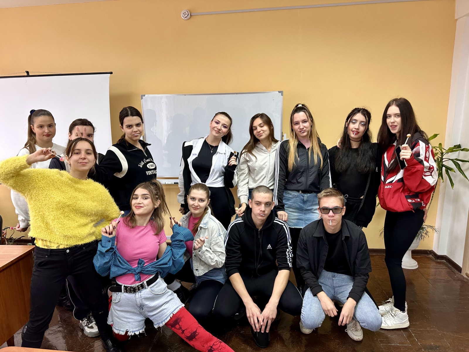 День студента у стилі 90-х: драйв, ностальгія та справжній студентський дух!
